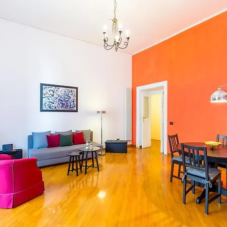 Portico 17 - Charming House Close Promenade * Napels