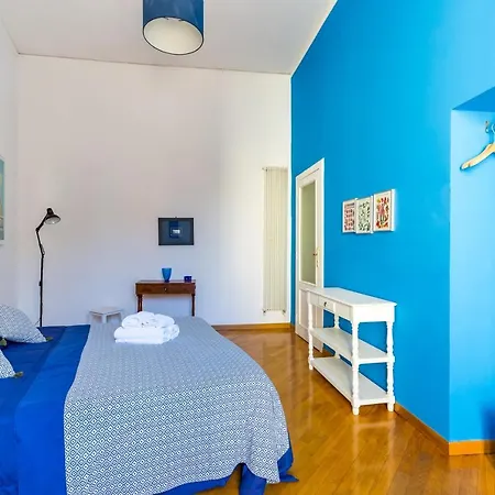 Portico 17 - Charming House Close Promenade Appartement *