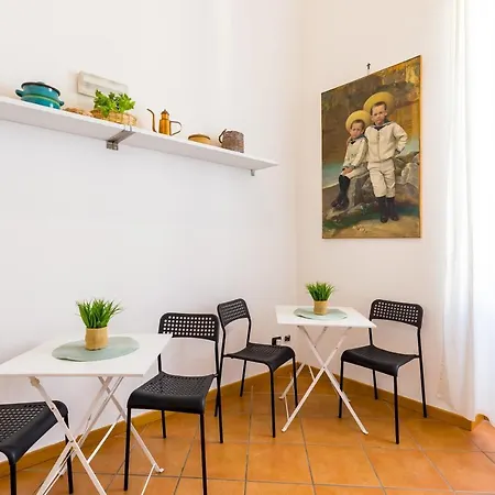 Appartement Portico 17 - Charming House Close Promenade