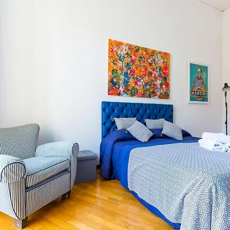 Portico 17 - Charming House Close Promenade * Napels