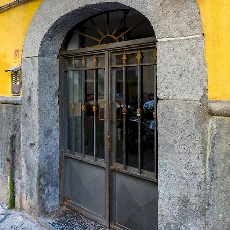 Portico 17 - Charming House Close Promenade Napels