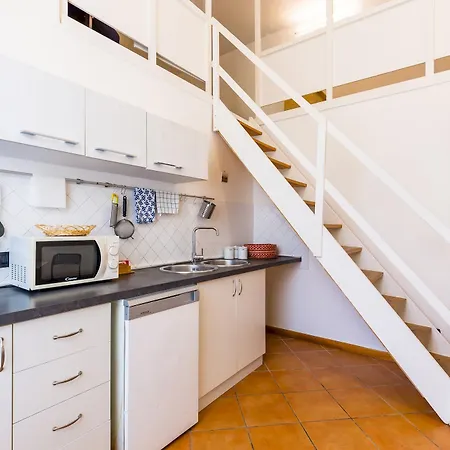 Portico 17 - Charming House Close Promenade Appartement